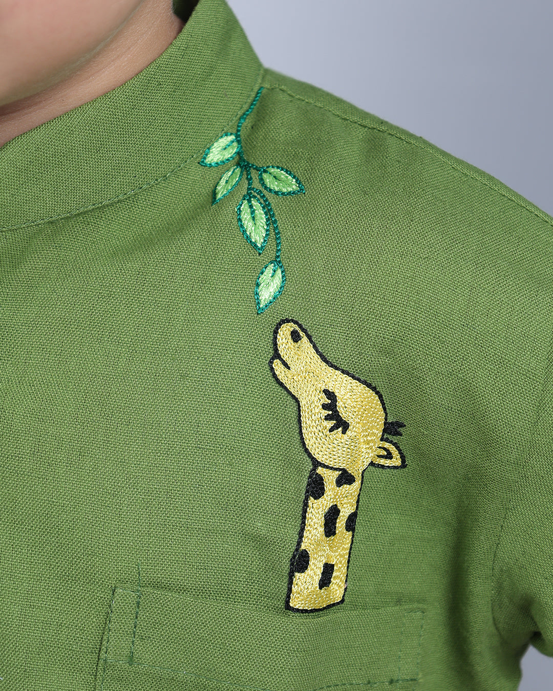 GREEN GIRAFFE COORD SET