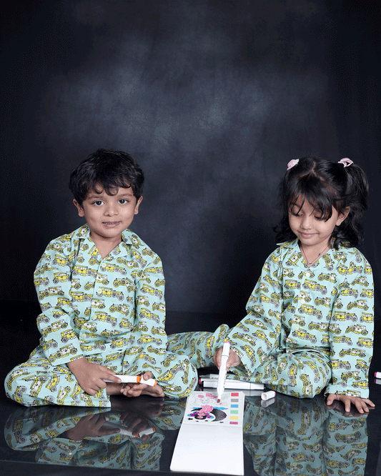 VINTAGE CAR PRINTED COTTON NIGHTSUIT