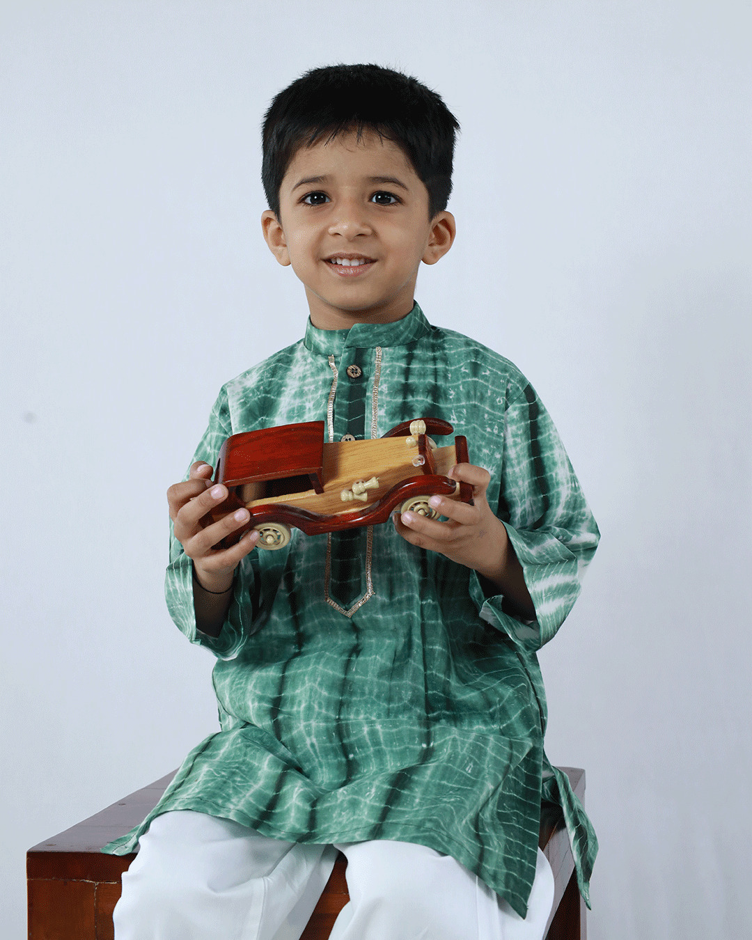GREEN AND WHITE SHIBORI COTTON KURTA SET