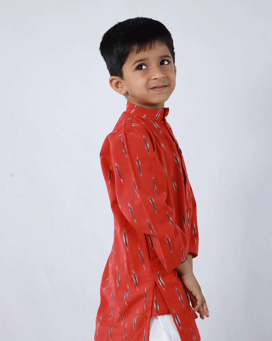 RED KURTA WITH COTTON WHITE PANTS