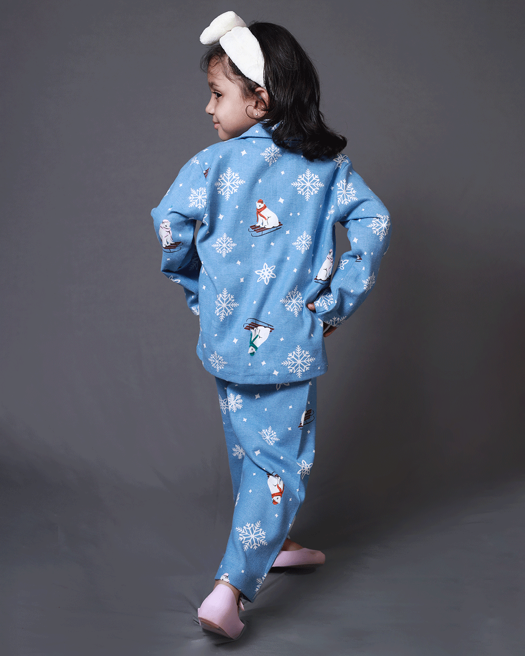 SNOWFLAKE PRINTED Flannel NIGHTSUIT