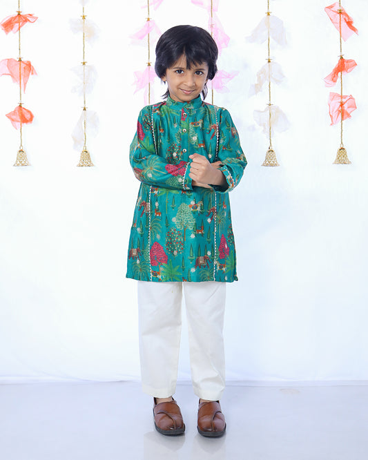 GREEN ANIMAL PRINT KURTA SET