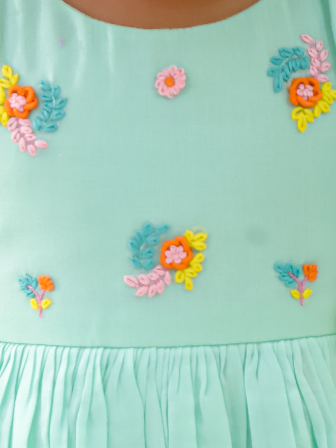 PASTEL SEA GREEN ORGANIC MUL COTTON EMBROIDERED KURTI SET