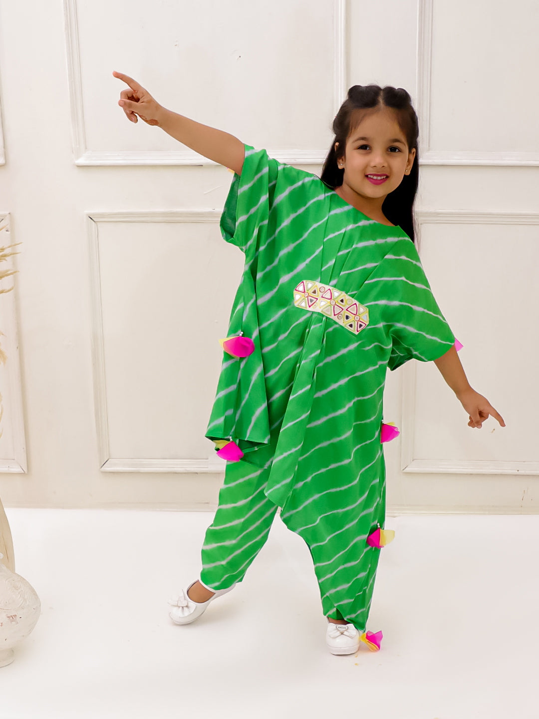 GREEN ASYMMETRIC LEHERIYA KAFTAN SET