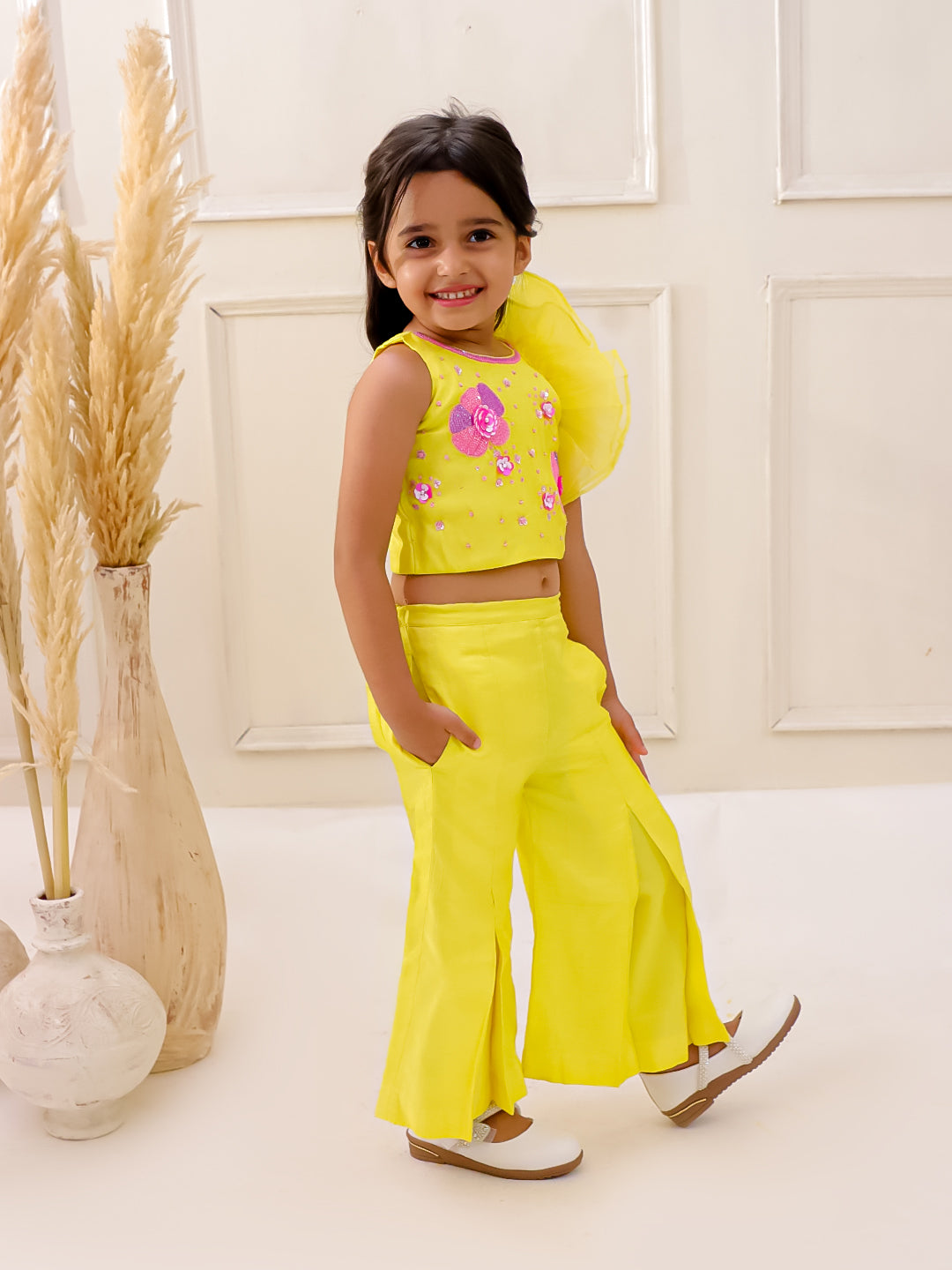 YELLOW ONE SIDE RUFFLE CROP TOP - PANTS SET