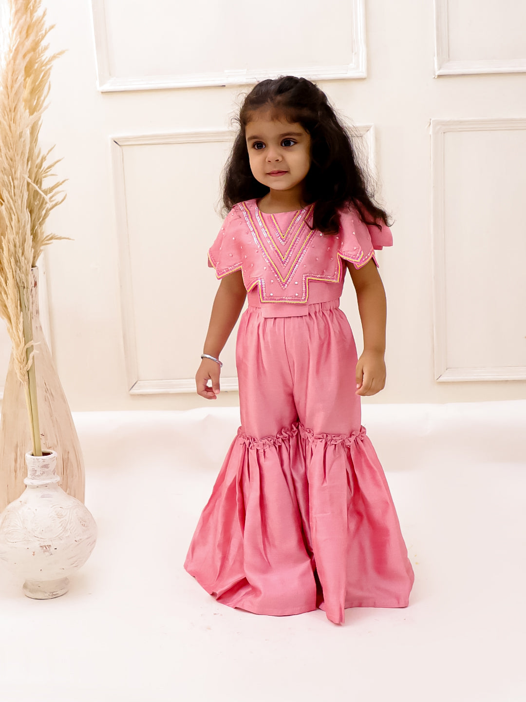 GEOMETRICAL CAPE AND SHARARA SET