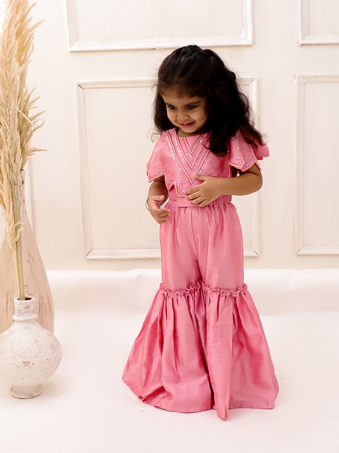 GEOMETRICAL CAPE AND SHARARA SET
