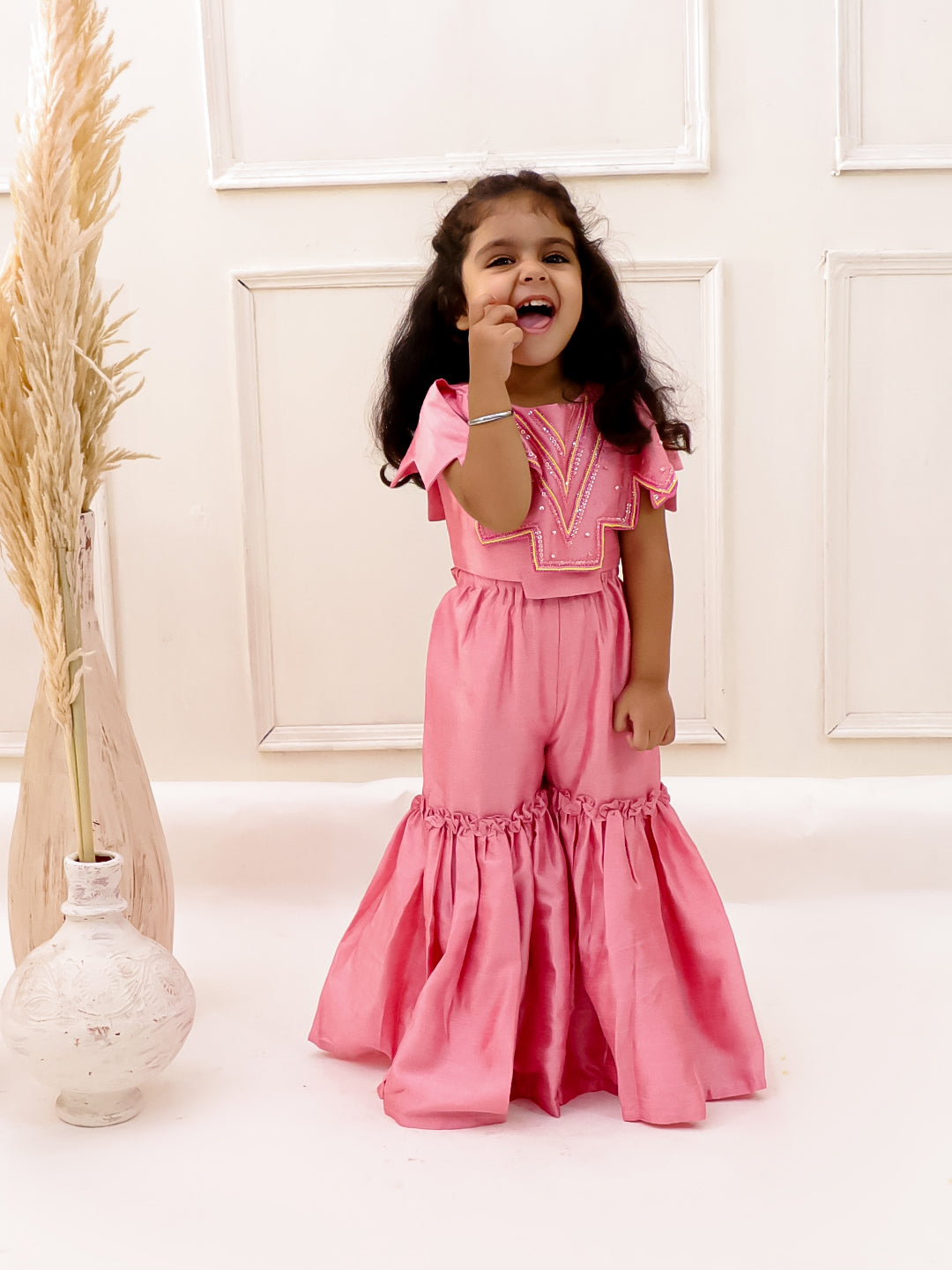 GEOMETRICAL CAPE AND SHARARA SET