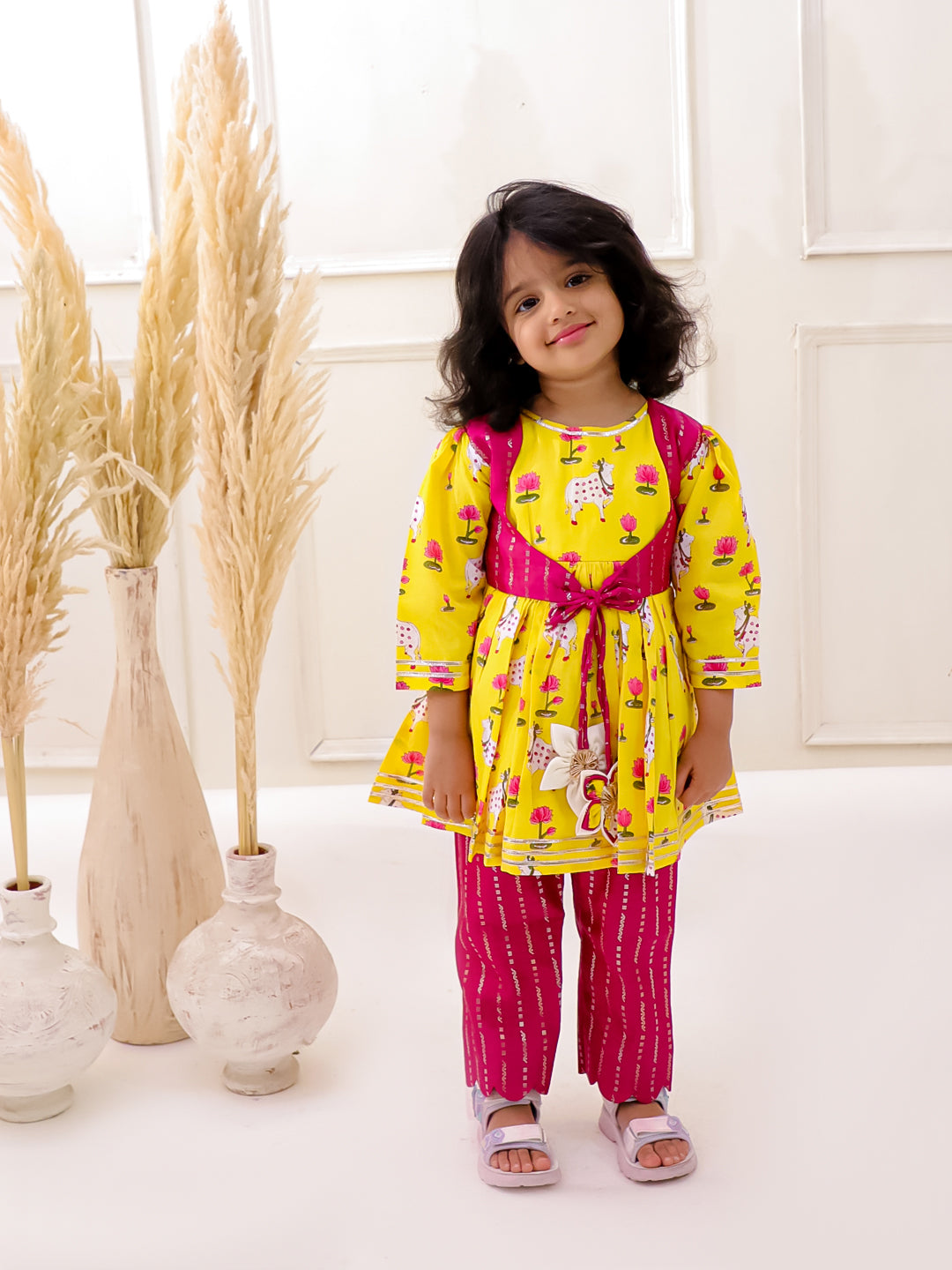 YELLOW PICHWAI PINK SET