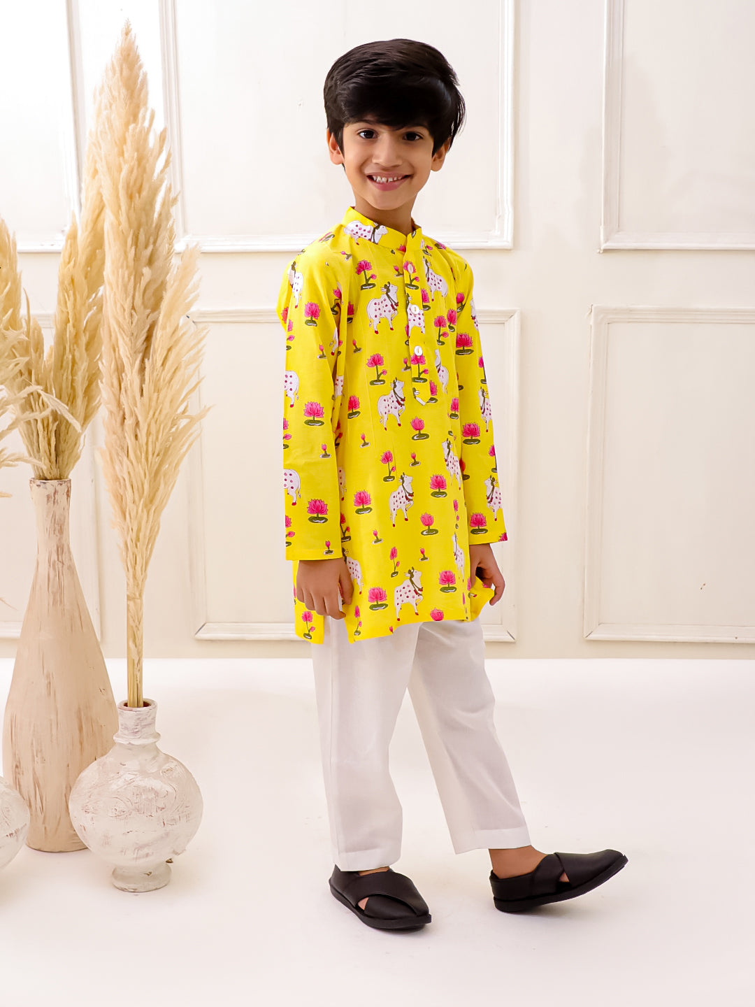 YELLOW PICHWAI PINK SET