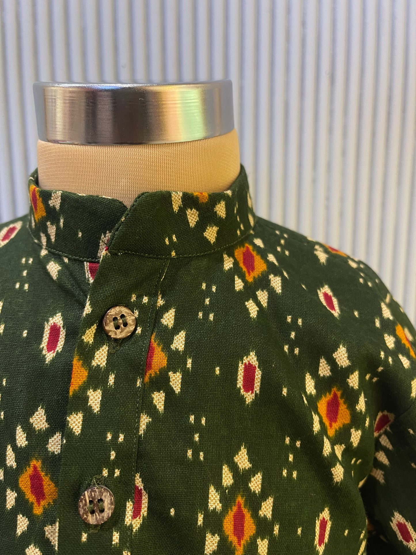 GREEN IKAT KURTA WITH COTTON WHITE PANTS