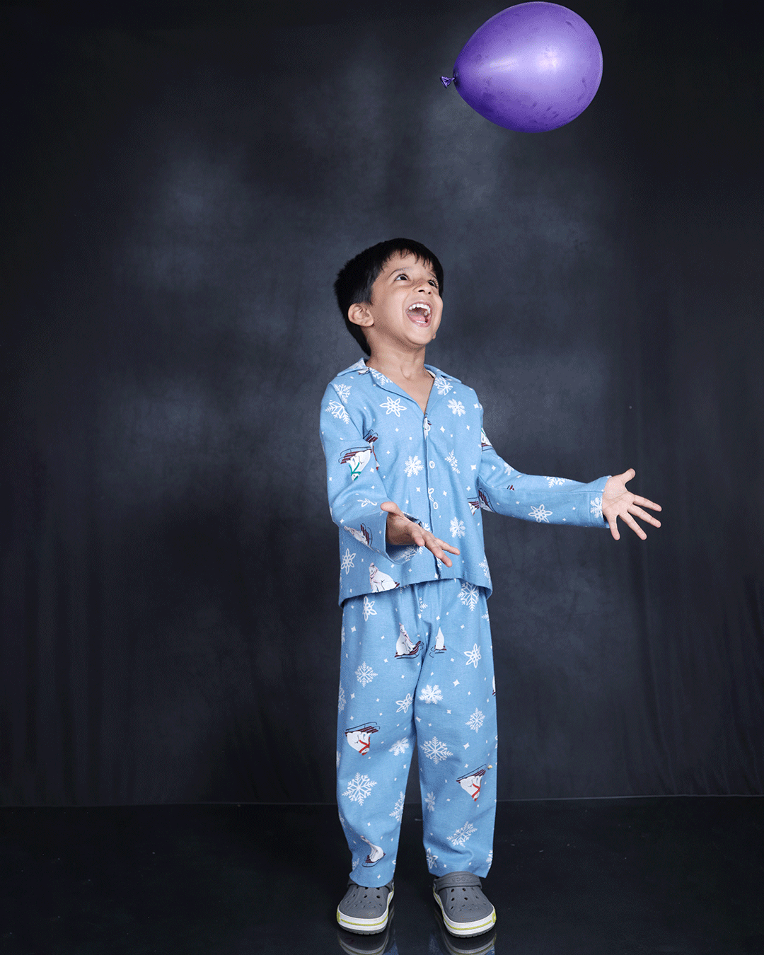 SNOWFLAKE PRINTED Flannel NIGHTSUIT