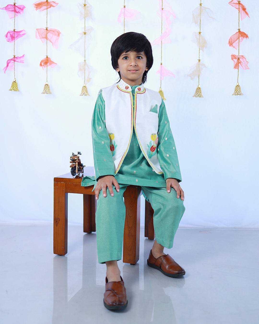 DUSTY GREEN KURTA PAYJAMA WITH WHITE EMBROIDERED JACKET
