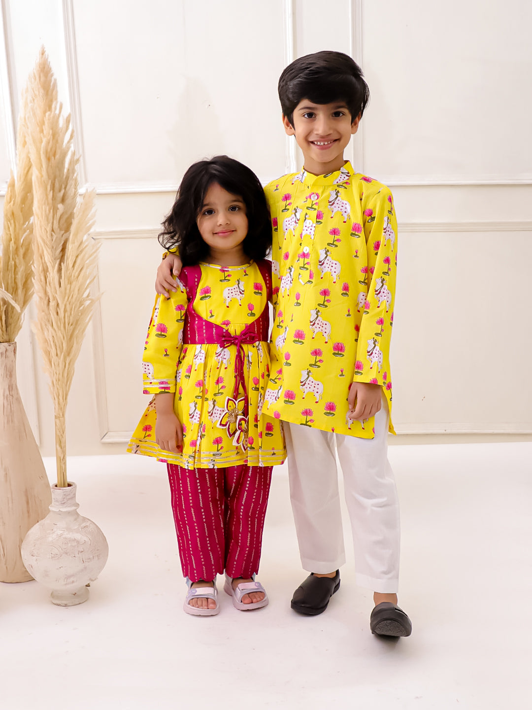 YELLOW PICHWAYI KURTA SET