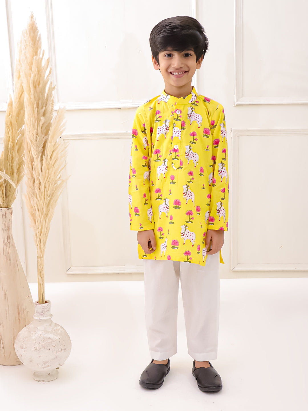 YELLOW PICHWAYI KURTA SET