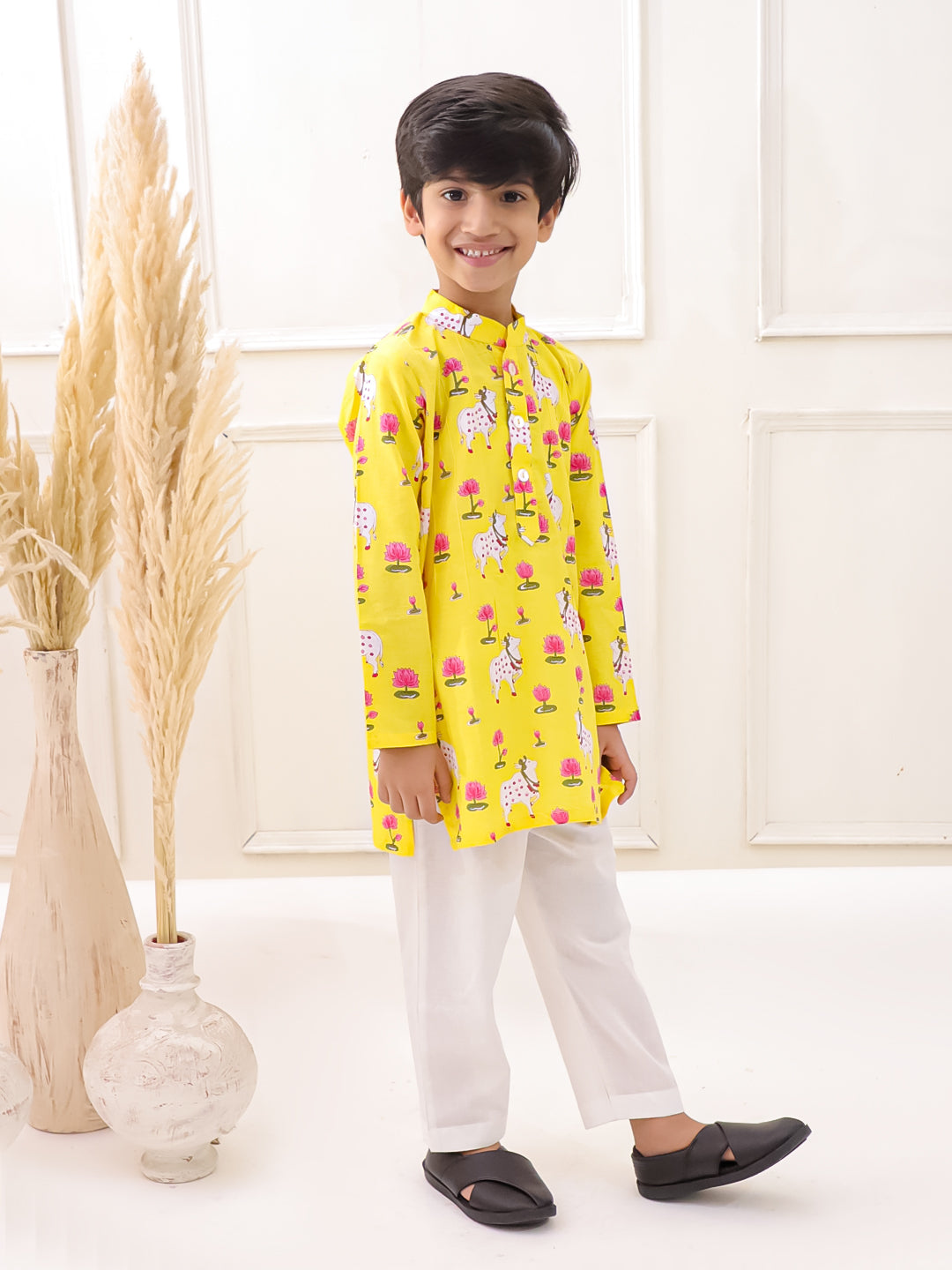 YELLOW PICHWAYI KURTA SET