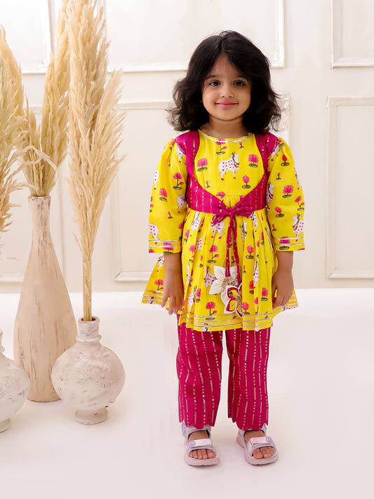 YELLOW PICHWAI PINK SET