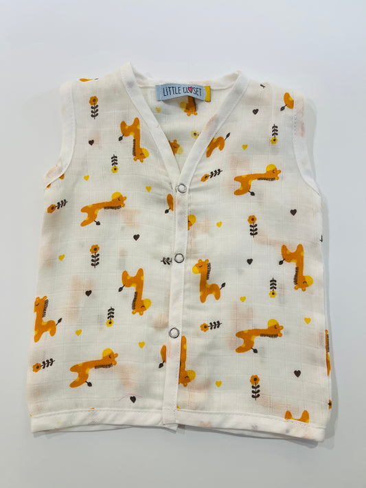 MUSLIN BUTTON JHABLA – NEW  BORN -Print Giraffe